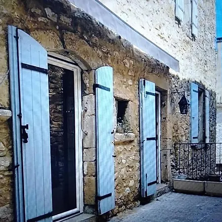 Belle Maison En Pierre Dans Village Medieval Du Xie Siecle Pour 10 Pers 6 Adultes 4 Enfants 호텔 Frigoulet