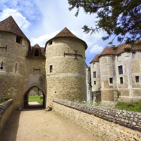 Belle Maison En Pierre Dans Village Medieval Du Xie Siecle Pour 10 Pers 6 Adultes 4 Enfants Frigoulet