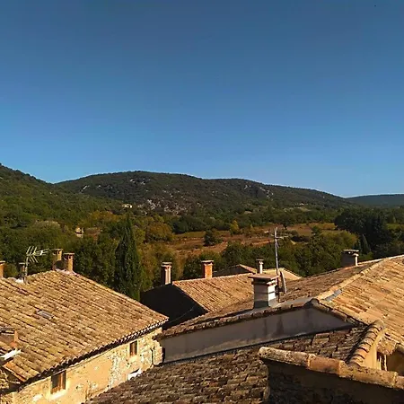 호텔 Belle Maison En Pierre Dans Village Medieval Du Xie Siecle Pour 10 Pers 6 Adultes 4 Enfants Frigoulet