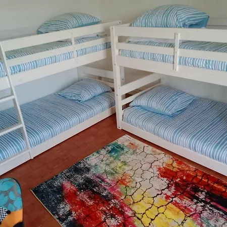 호텔 Belle Maison En Pierre Dans Village Medieval Du Xie Siecle Pour 10 Pers 6 Adultes 4 Enfants
